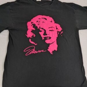 Marilyn Monroe Vintage Pink Neon Black Tee  Medium